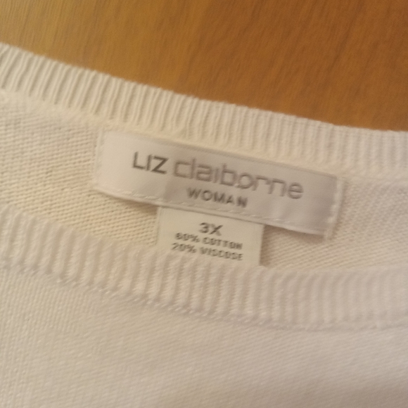 Top - Picture 2 of 2